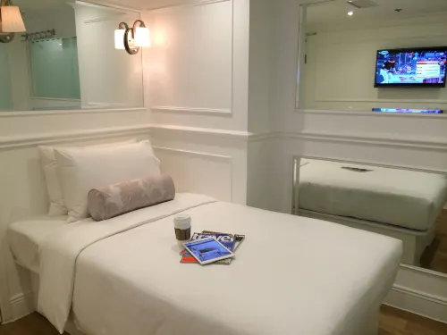 Mini Hotel Causeway Bay Photos