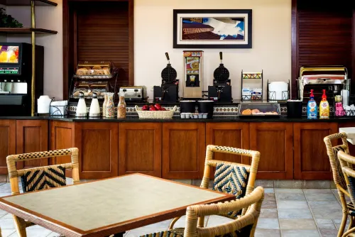 Best Western Plus the Inn at King of Prussia Dining Photos