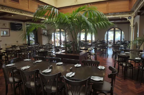 Largs Pier Hotel Restauration Photos