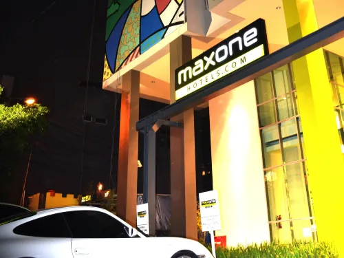 MaxOne Sabang Jakarta Eksterior Photos