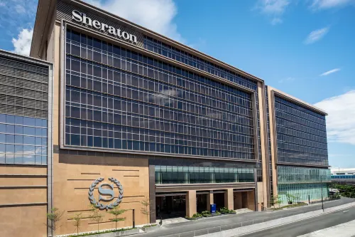 Sheraton Manila Hotel at Newport World Resorts Featured Photos