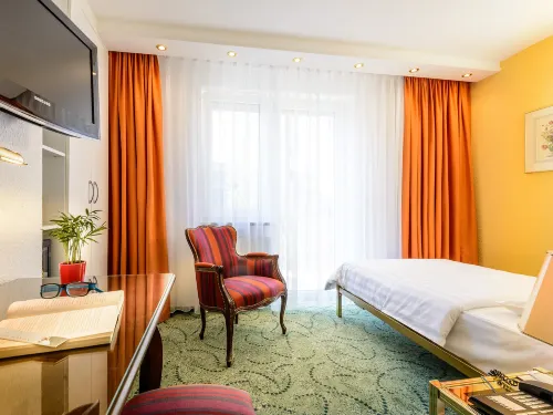 Hotel Palmenhof Photos