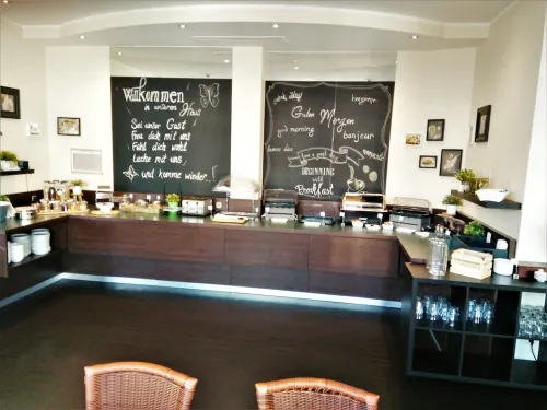 Hotel Mirage Düsseldorf-Neuss Mahlzeiten Photos