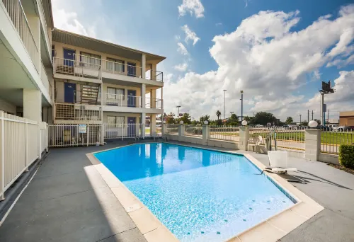 Americas Best Value Inn & Suites Humble Featured Photos