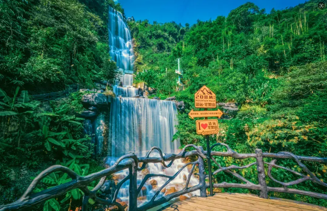 千谷溪九重飛瀑（筆架山大瀑布）