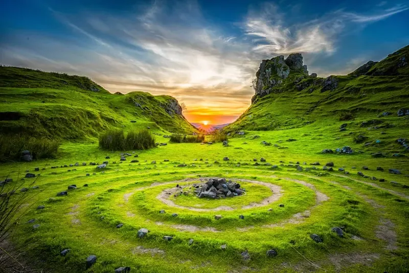尼斯湖是蘇格蘭高地著名景點,以水怪傳説聞名 尼斯湖是蘇格蘭高地著名景點,以水怪傳説聞名