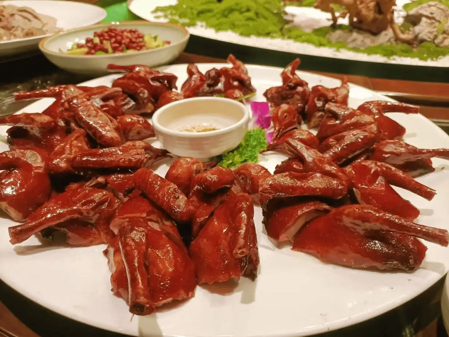 黄椒酱焗六頭鮮鮑魚+琉璃石岐脆皮乳鴿(每位半隻)_22