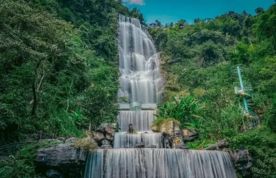 筆架山九重飛瀑