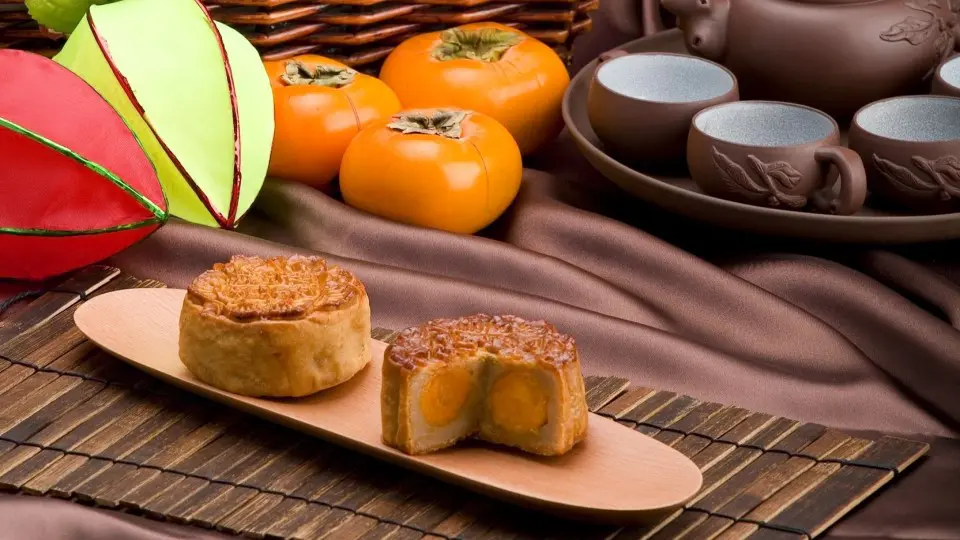 大坑舞火龍(source:香港旅遊發展局網站https://www.discoverhongkong.com/tc/explore/culture/mid-autumn-festival.html)