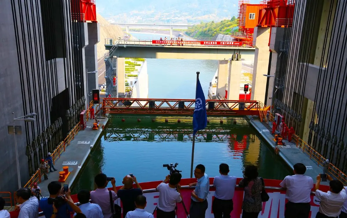 三峽大壩升船機