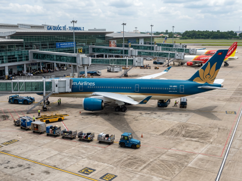 Máy bay Vietnam Airlines