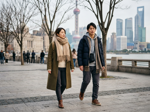 上海旅行する日本人カップル