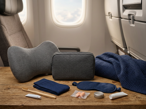 アメリカン航空 プレミアムエコノミーのアメニティ・寝具