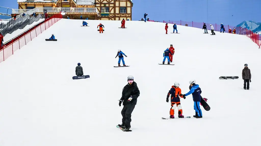 Best Time to Visit Guangzhou Sunac Snow Park (BONSKI)