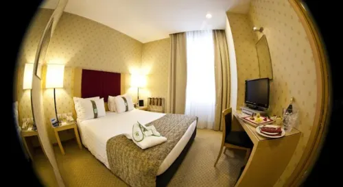 Holiday Inn Milan - Garibaldi Station, an IHG Hotel Photos