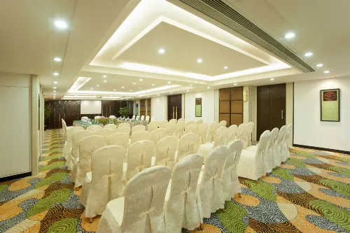 Emperor Hotel Business Photos