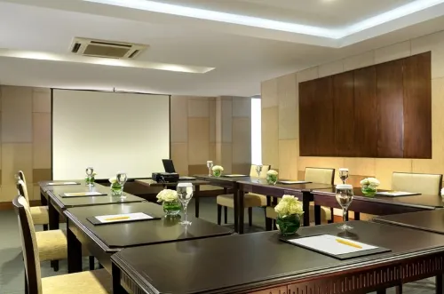Delonix Hotel Karawang Espaces Affaires Photos
