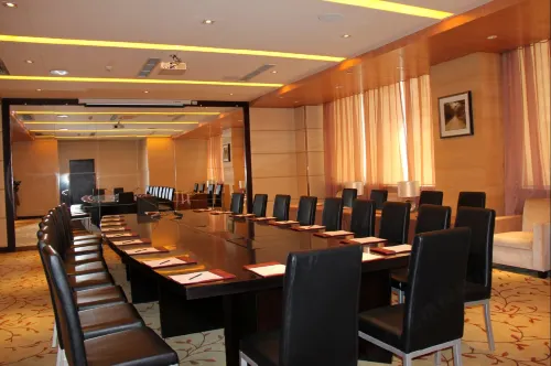 Ramada Plaza by Wyndham Weifang Geschäftseinrichtungen Photos