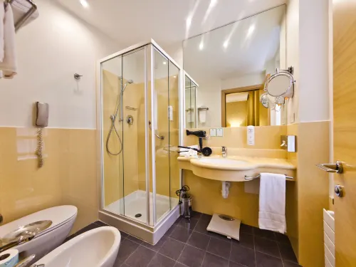 Holiday Inn Milan - Garibaldi Station, an IHG Hotel Camere Photos