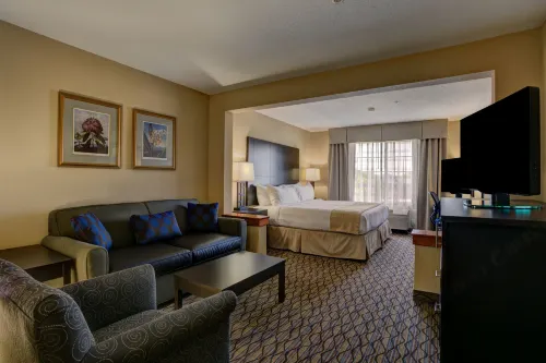 Holiday Inn & Suites Milwaukee Airport Chambres Photos