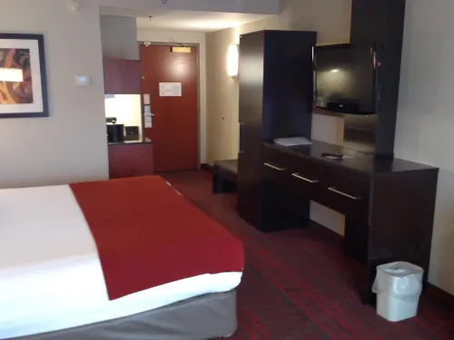 Holiday Inn Express & Suites Auburn Chambres Photos