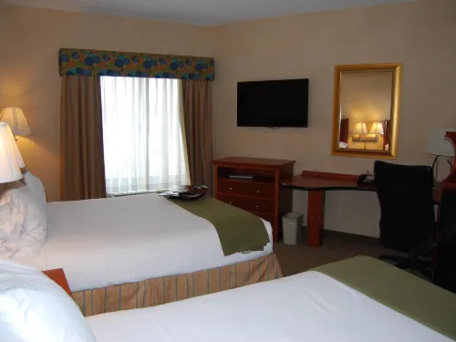 Holiday Inn Express & Suites Auburn Hills الغرف Photos