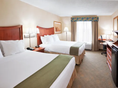 Holiday Inn Express & Suites Auburn Hills Rooms Photos