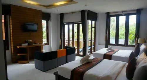 Lanta Intanin Resort Zimmer Photos