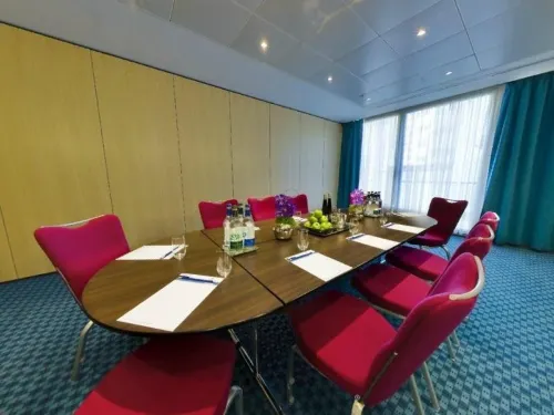 Park Plaza County Hall London Business Photos