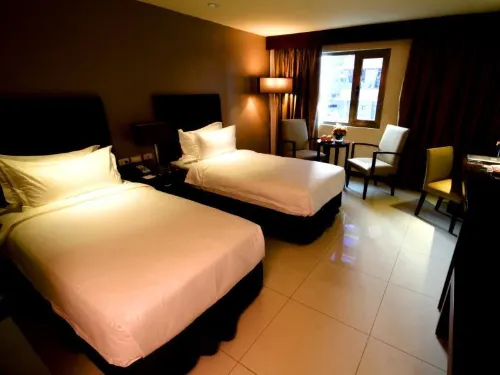 Mandarin Plaza Hotel Rooms Photos