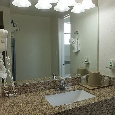 The Classic Desert Aire Hotel Photos