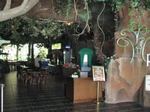 Pohon Inn Hotel Makanan Photos