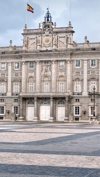 9D8N • Spain: Madrid + Barcelona + Granada + Seville + Ronda