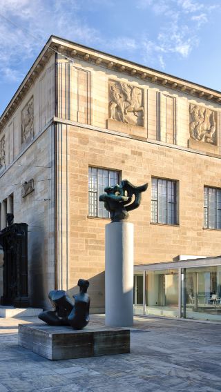 10D9N • Switzerland: Zurich + Lucerne + Interlaken + Bern + Lausanne + Geneva: Kunsthaus Zurich, Jungfraujoch, Olympic Museum, Palais des Nations, St. Pierre Cathedral