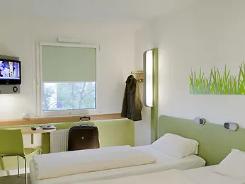 Hôtel ibis Budget Courbevoie Paris La Défense 1 Photos